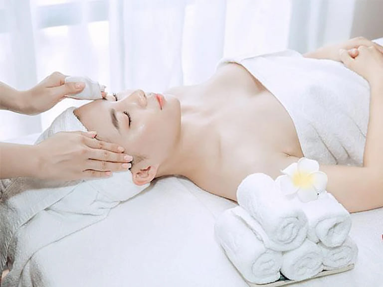 sau khi nặn mụn nên là gì là tốt