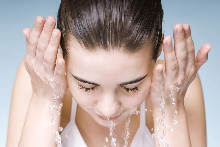 chăm sóc da sau nặn mụn spa