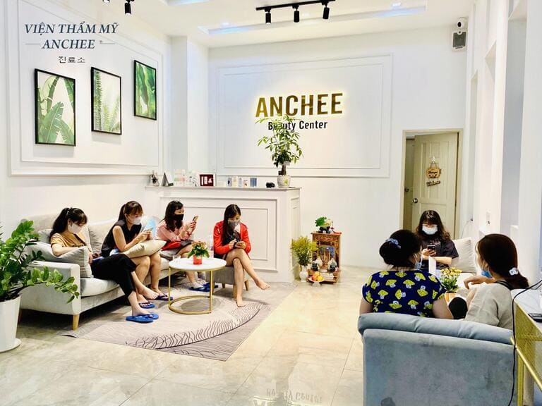 spa nặn mụn uy tín tphcm