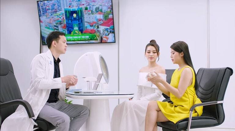 spa trị mụn đầu đen uy tín, an toàn