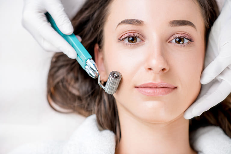 các phương pháp trị thâm mụn tại spa hiệu quả