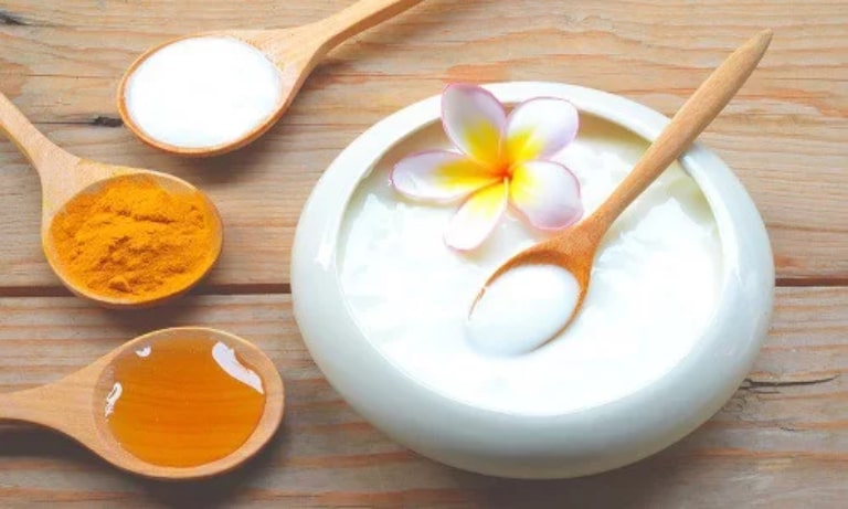 Những lưu ý khi trị mụn bằng sữa chua 