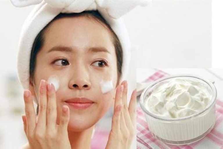 Sữa chua cung cấp độ ẩm và làm sáng da