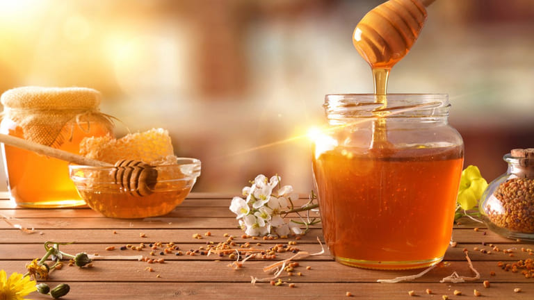 cách trị thâm đỏ sau khi nặn mụn