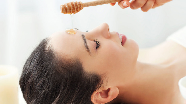 cách đắp mật ong sau khi nặn mụn