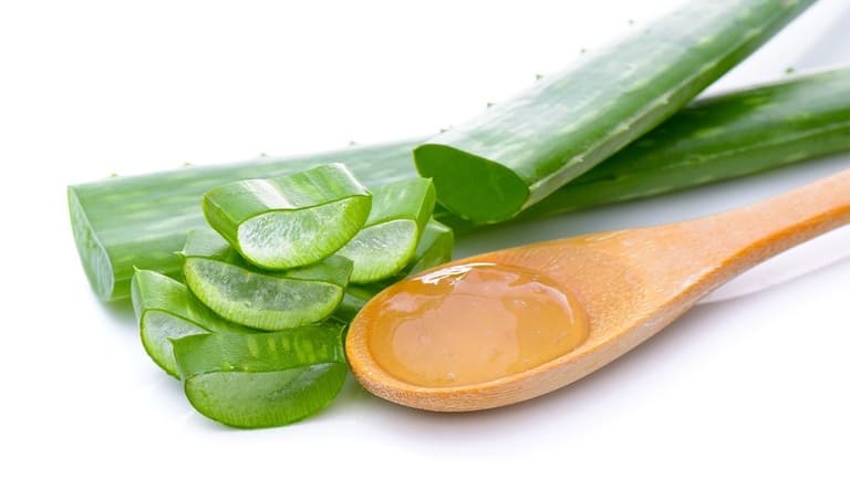 đắp nha đam sau khi nặn mụn an toàn
