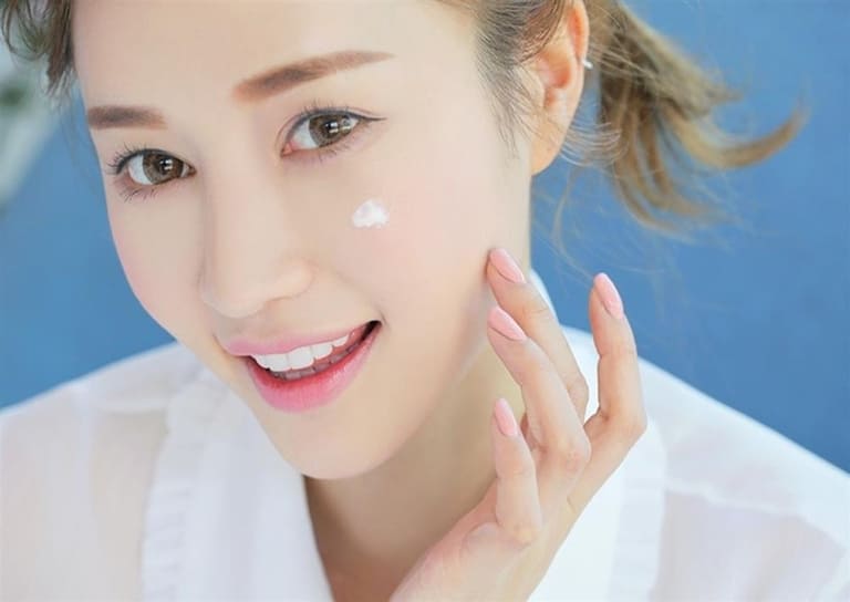 chăm sóc da sau nặn mụn