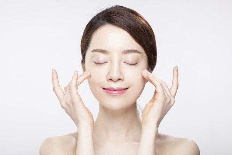 tẩy da chết giúp Kích thích tái tạo tế bào da mới